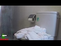 Порно фото секса в общественном туалете