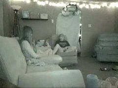Мастурбация жены частное видео скрытой камерой